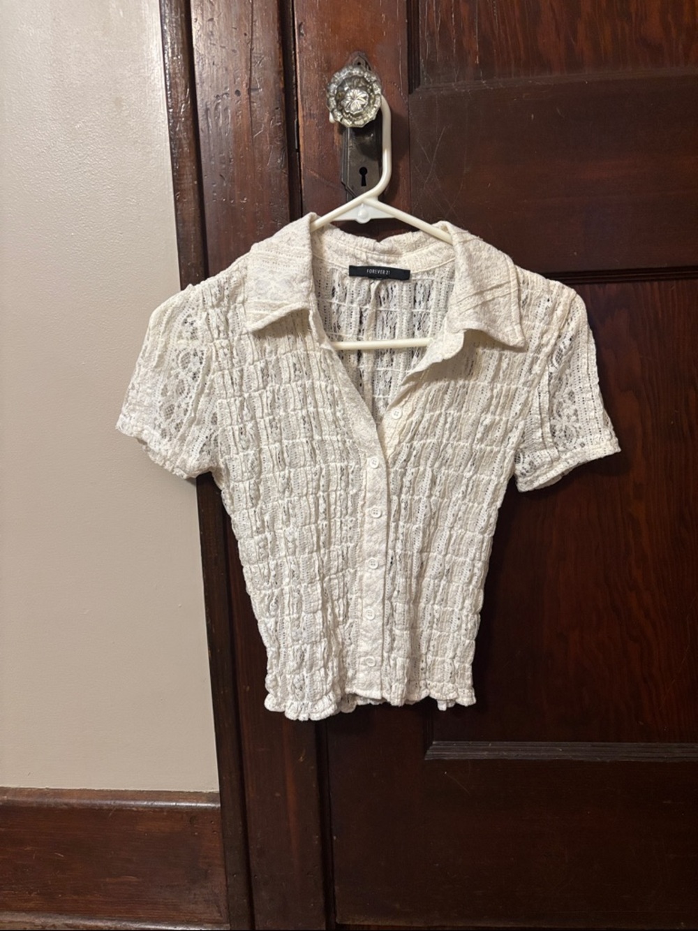 Forever 21 Cream Lace Button-Front Short Sleeve Top
